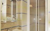 Туры в отель A l'Hotel des Roys
