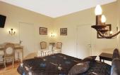 Туры в отель A l'Hotel des Roys