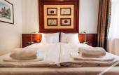 Туры в отель Hotel Golden Lamb