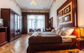 Туры в отель Hotel Golden Lamb