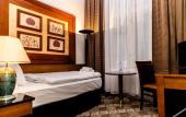 Туры в отель Hotel Golden Lamb