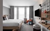 Туры в отель Moxy Lyon Airport