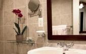 Туры в отель The Windsor Suites