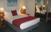 Туры в отель Devere Hotel