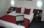 Туры в отель Devere Hotel