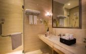 Туры в отель Huachen International Hotel
