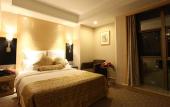 Туры в отель Huachen International Hotel