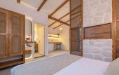 Туры в отель Rota Kilidonia Karaoz Suites&Villas