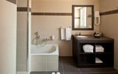Туры в отель Bristol Hotel