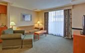 Туры в отель Holiday Inn Express Hotel & Suites Calgary