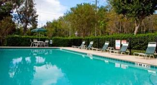 Holiday Inn Express Midtown 3*