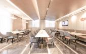 Туры в отель Atour Hotel, Wuxing East New Town, Huzhou