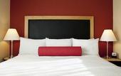 Туры в отель Holiday Inn Express Miami Airport Blue Lagoon Area by IHG