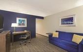 Туры в отель La Quinta Inn & Suites by Wyndham Secaucus Meadowlands