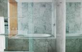 Туры в отель The Old Clare by Ode Hotels