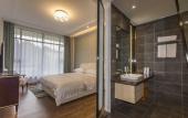 Туры в отель Leading Men Hotel