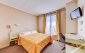 Туры в отель Hotel Robespierre