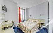 Туры в отель Hotel Robespierre