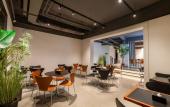 Туры в отель The Moment Hotel