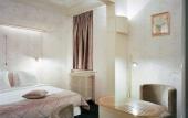 Туры в отель Latroupe Hotel Le Berger.