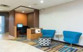 Туры в отель HomeTowne Studios by Red Roof East Lansing - Okemos