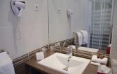 Туры в отель BRIT HOTEL Confort Le Revest Sainte Maxime
