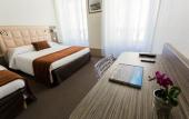 Туры в отель Hotel de l'Europe Grenoble Hyper Centre