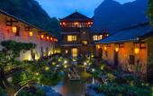 Туры в отель Yangshuo Molan Mountain Residence Ancient Architecture Cultural Homestay (Yulong River Scenic Area)