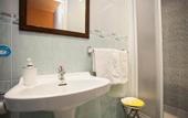 Туры в отель Hostal Armesto