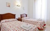 Туры в отель Hostal Condestable