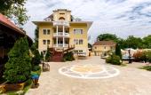 Туры в отель «Amfora Family Resort» \/ «Амфора Фэмили Резорт» гостевой дом
