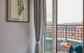 Туры в отель «MyHomeYourHome» \/ «МайХоумЮХоум на Звенигородской 7» апартаменты