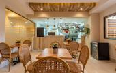 Туры в отель Stay Here Suites