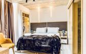 Туры в отель The Mike Hotel