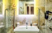 Туры в отель The Mike Hotel