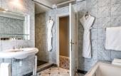 Туры в отель Aigle Noir Hotel Fontainebleau -  MGallery Collection