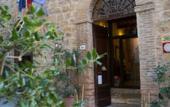 Туры в отель Borgo San Quirico d'Orcia B&B - Capitano Collection - Albergo diffuso