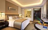 Туры в отель Wyndham Grand Plaza Royale Huayu Chongqing