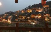 Туры в отель Floral Hotel Furong Town Galaxy Heights Hotel(Wangcun Waterfall Store)