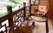 Туры в отель Floral Hotel Furong Town Galaxy Heights Hotel(Wangcun Waterfall Store)