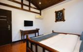 Туры в отель Floral Hotel Furong Town Galaxy Heights Hotel(Wangcun Waterfall Store)
