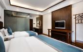 Туры в отель Floral Hotel Furong Town Galaxy Heights Hotel(Wangcun Waterfall Store)