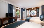 Туры в отель Floral Hotel Furong Town Galaxy Heights Hotel(Wangcun Waterfall Store)
