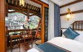 Туры в отель Floral Hotel Furong Town Galaxy Heights Hotel(Wangcun Waterfall Store)