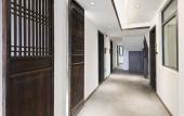 Туры в отель Floral Hotel Furong Town Galaxy Heights Hotel(Wangcun Waterfall Store)