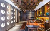 Туры в отель Floral Hotel Furong Town Galaxy Heights Hotel(Wangcun Waterfall Store)