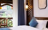 Туры в отель Floral Hotel Furong Town Galaxy Heights Hotel(Wangcun Waterfall Store)