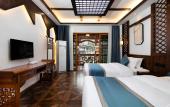Туры в отель Floral Hotel Furong Town Galaxy Heights Hotel(Wangcun Waterfall Store)