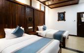 Туры в отель Floral Hotel Furong Town Galaxy Heights Hotel(Wangcun Waterfall Store)