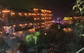 Туры в отель Floral Hotel Furong Town Galaxy Heights Hotel(Wangcun Waterfall Store)